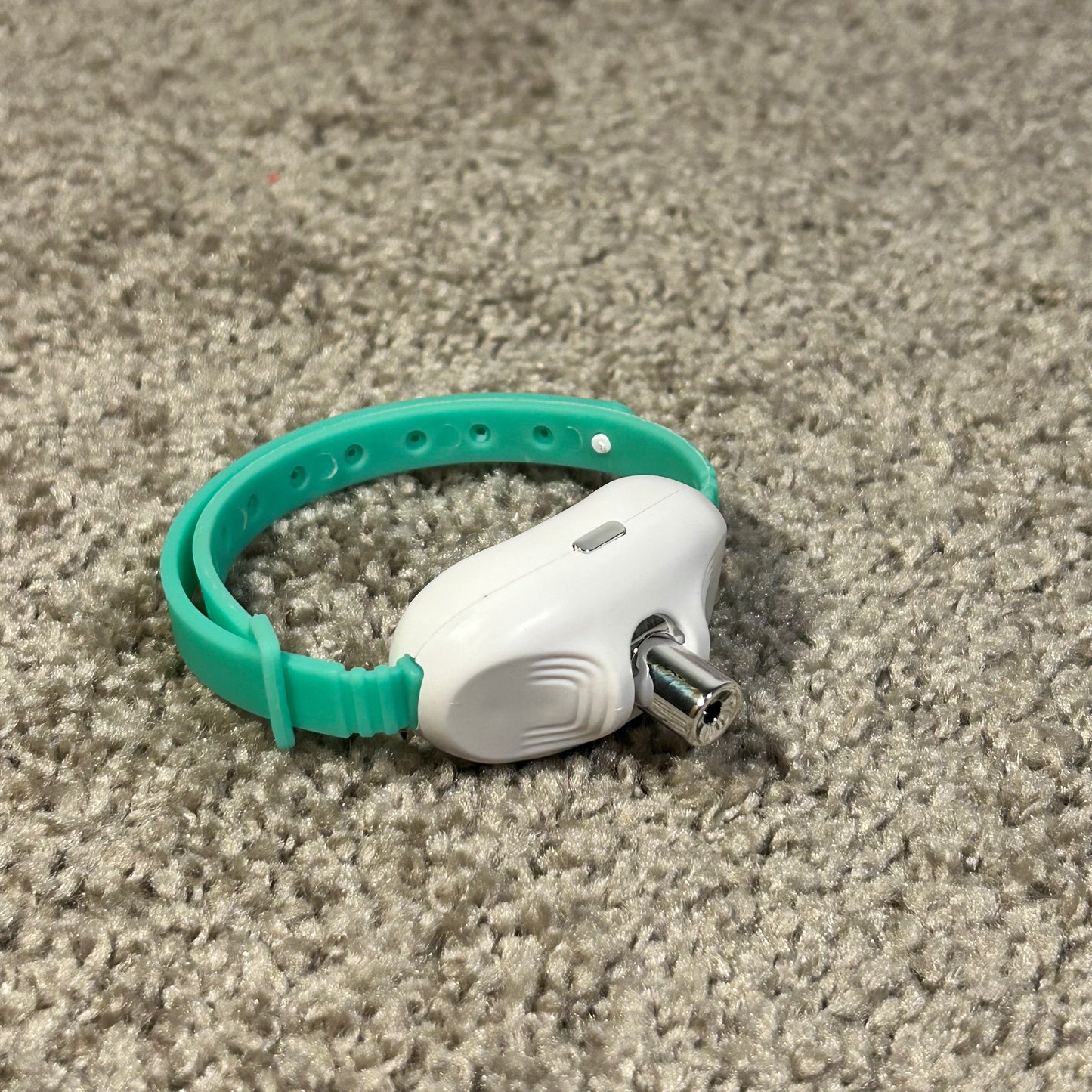 Collier Laser Automatique – Anti-Ennui